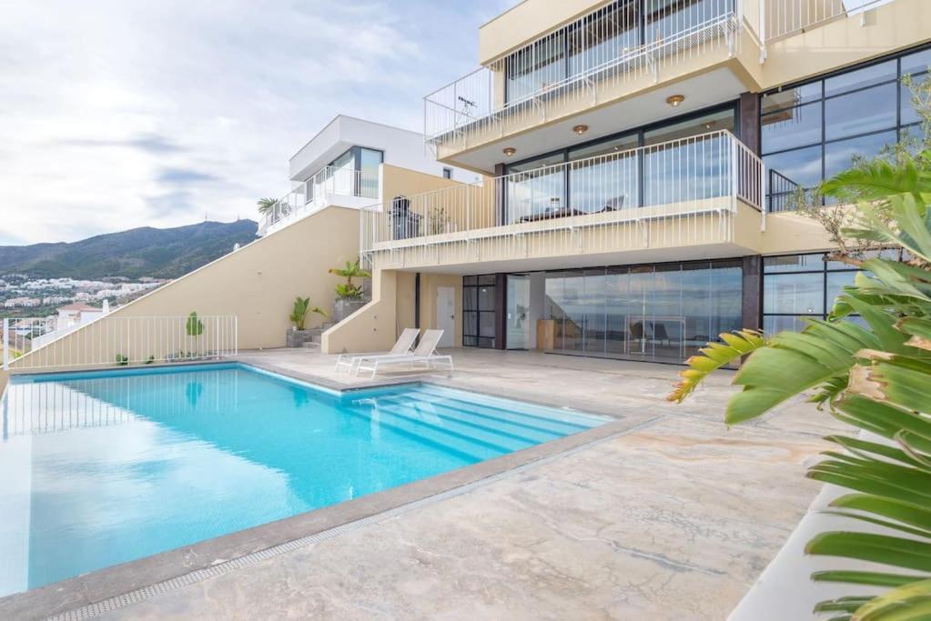 New, Spacious With Amazing Views Benalmádena