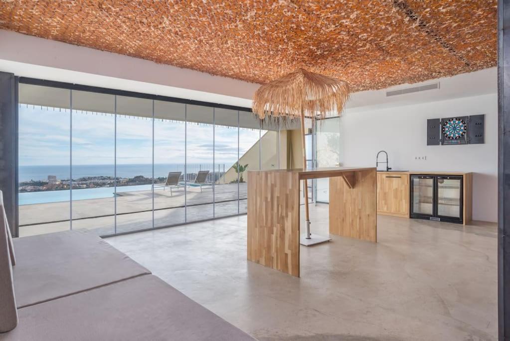 New, Spacious With Amazing Views Villa