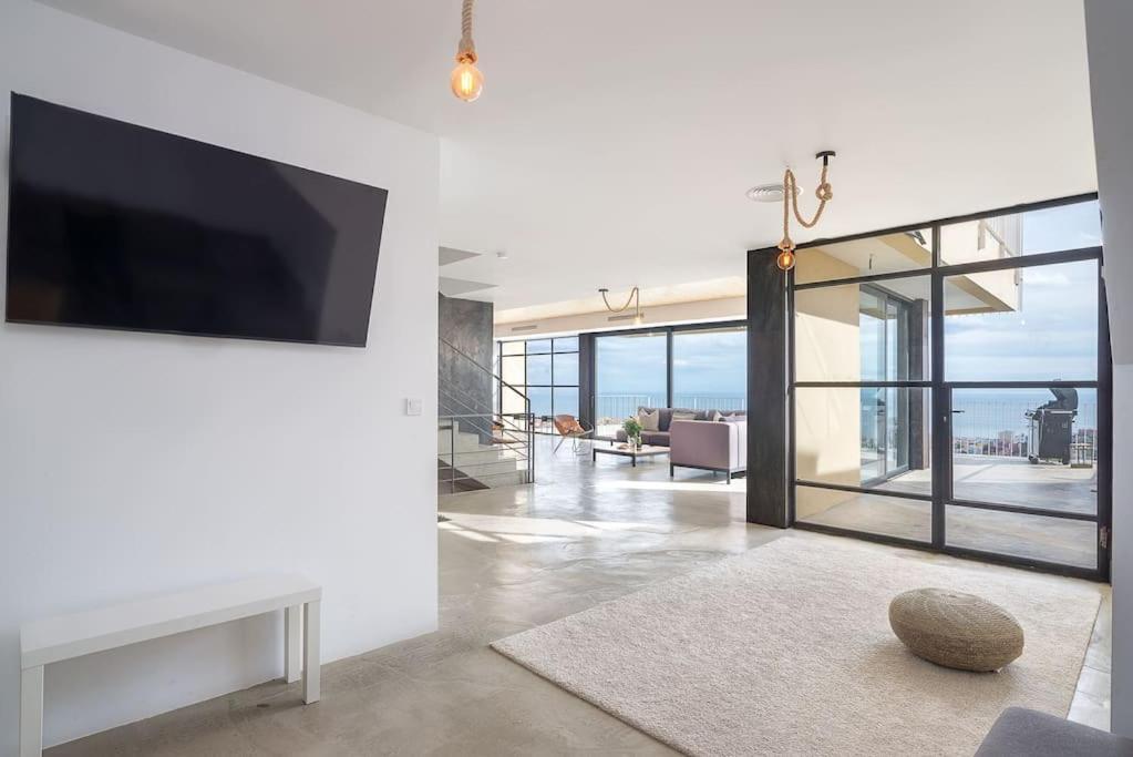 New, Spacious With Amazing Views Villa Benalmadena